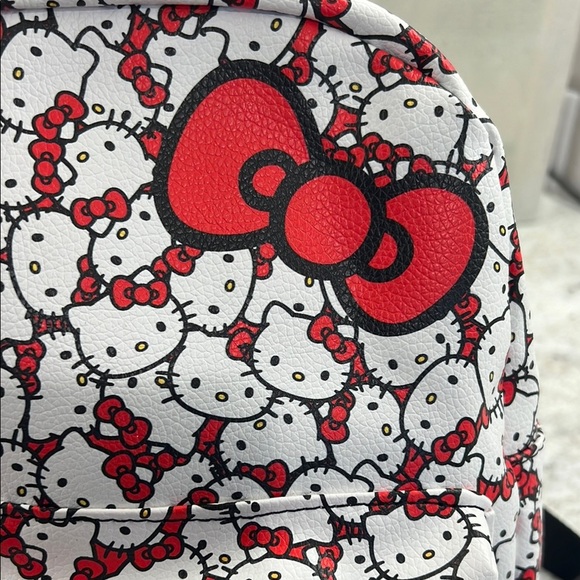 Hello Kitty White and Red Backpack - Picture 2 of 6